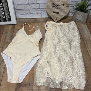 Swimsuit and lace skirt size 2XL new without tags